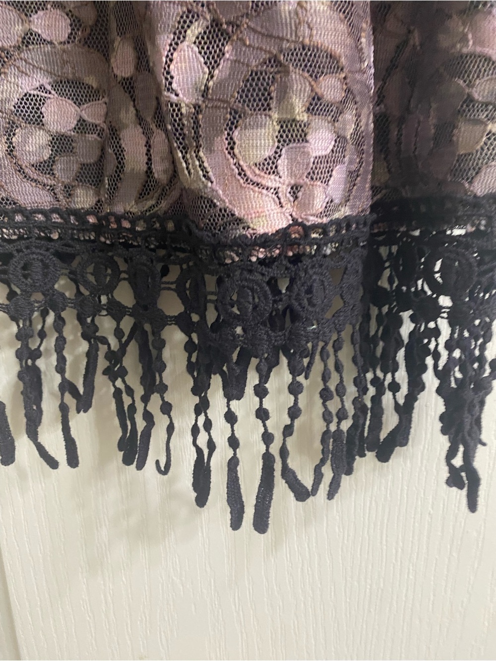Vintage Rue21 Whimsigoth Floral Lace Mock Neck Halter Fringe Waist Crop Top S - Picture 7 of 13